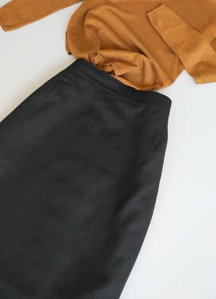 Marella
классическая юбка
шерсть3 фото