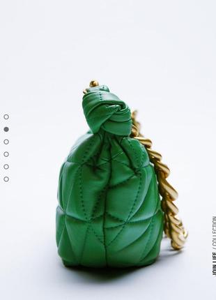 Зелёная кожаная сумка на цепи zara стеганая сумка на цепочке сумка багет зелена шкіряна сумка8 фото