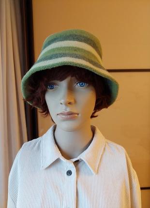 Панама капелюшок фетровий в смужку зелена хакі