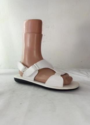 Босоніжки жіночі guang