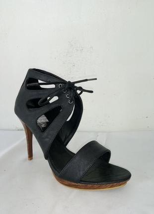 Босоніжки жіночі vivi