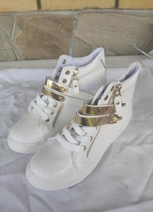 Черевики, кросівки, жіночі(підліткові) осінньо-весняно-літні desun