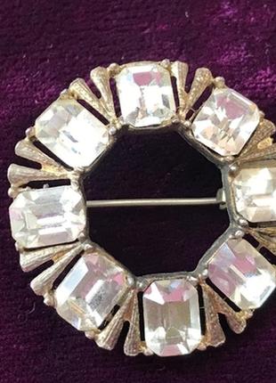 Шикарная винтажная брошь с кристаллами сваровски!!