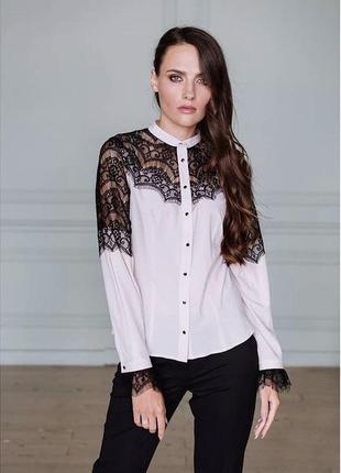 Рожева блузка з мереживом