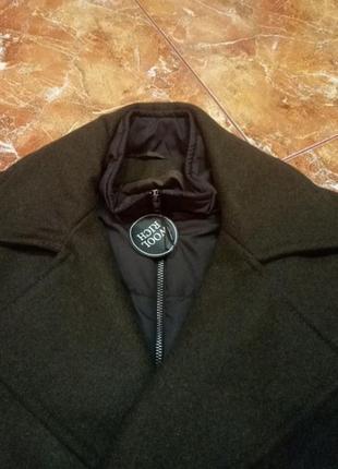 Пальто темно зелене