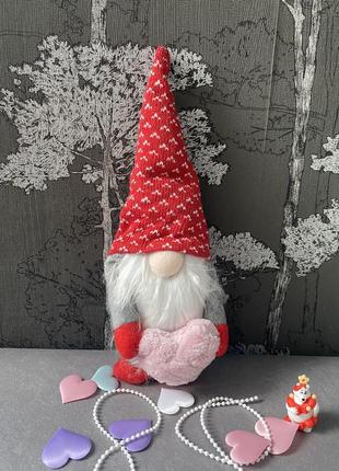 Гном з сердечком ❤️