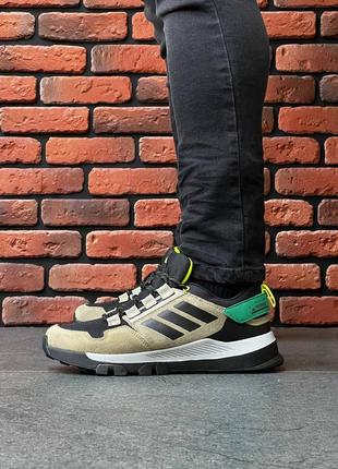 Чоловічі демісезонні бежеві кросівки adidas terrex 🆕адідас терекс1 фото