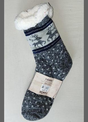 🦌теплые термо носки тапочки для дома с пупырышками с оленями серые на искуственной овчине1 фото