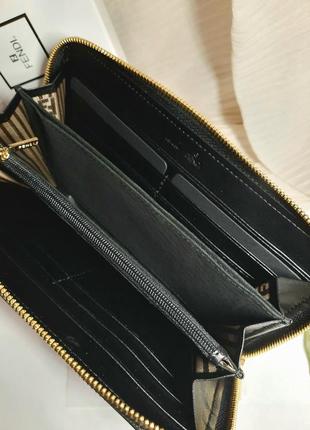 Розкішний гаманець клатч з лайкової шкіри чорний з благородною червоною строчкою5 фото