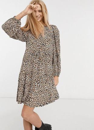 Леопардовое ярусное платье с пышными рукавами mango,1 фото