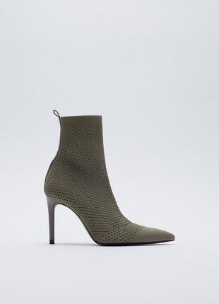 Новая коллекция! стильные ботинки чулки цвета хаки, zara, рр 40-41