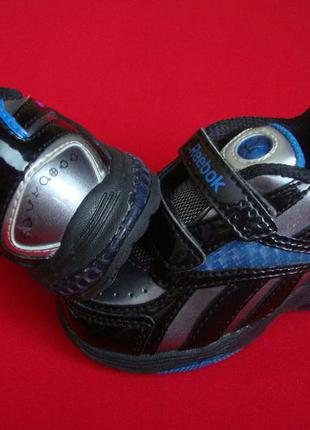 Кроссовки reebok classic оригинал 21 размер 4