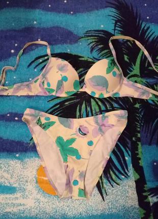 Купальник нежно желтый. торг.