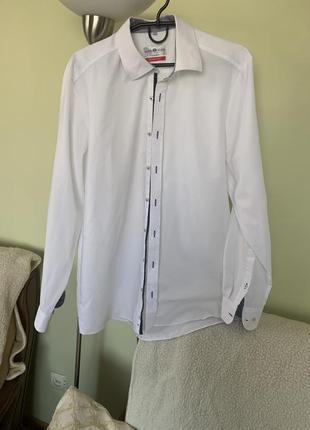 Отличная белая рубашка
