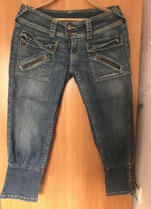 Брюки капри, джинсы, кюлоты, бриджи, капри