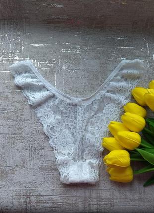 Білі мереживні трусики