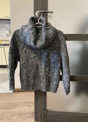 Свитер