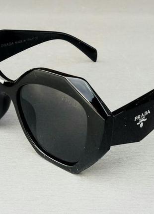 Женские солнцезащитные очки prada чёрные большие