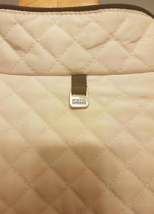 Курточка ostin по фигуре молочного цвета