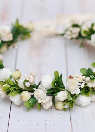 Венок веночек кремовый с зеленью