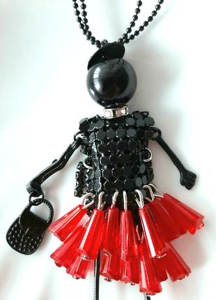 Кулон "стильная леди" новый тренд богемная девушка ожерелье подвеска модная куколка длинная цепь цепочка чёрный красный чёрная кукла колье вечерняя2 фото