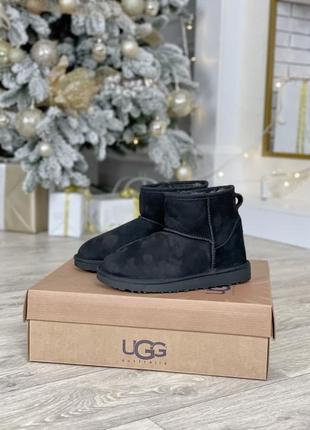 Ugg classic mini ii boot зимние угги черного цвета с натуральным мехом1 фото