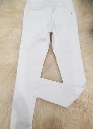 Джинсы белые брюки