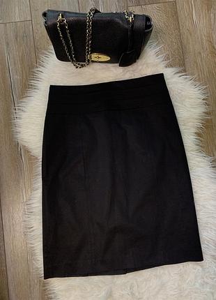 Класична чорна спідниця h&m
