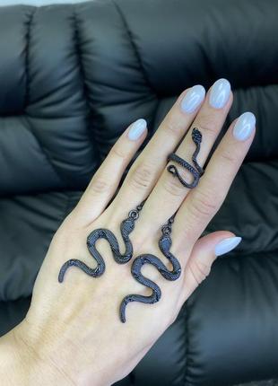 Набор серьги и кольцо змея чёрная4 фото