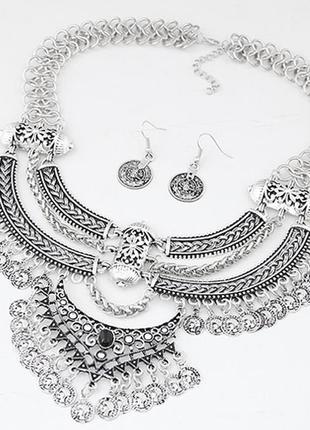 Набір: підвіска з сережками