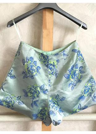 Шикарные мятные шорты с высокой талией и цветочной вышивкой от asos1 фото