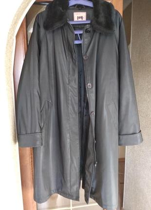 Женское полу пальто 48-50.