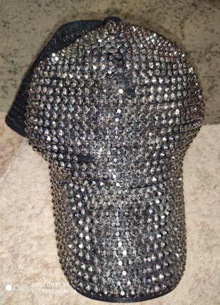 Кепка жіноча