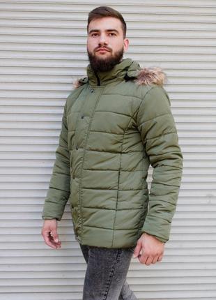 🥼 чоловіча зимова куртка кольору хакі з хутром на капюшоні1 фото