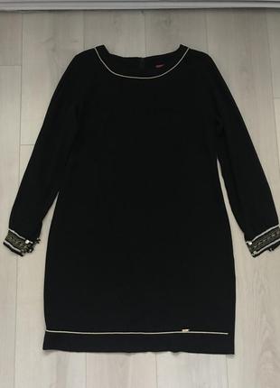 Платье черное с рукавами в сеточку1 фото