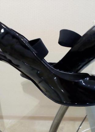 Босоножки, пр-во сша