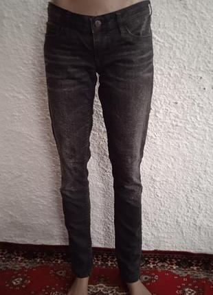 Джинси жіночі