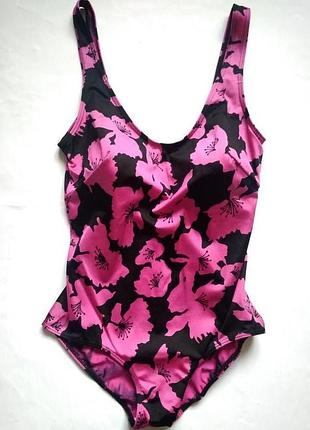 12-14 нереально шикарный цельный слитный купальник с чашками на с-д