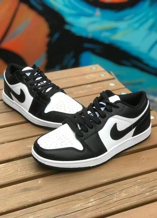 Кроссовки nike air jordan 1 low низкие / женские кроссовки найк аир джордан черные с белым4 фото