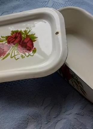 Эмалированный судок с крышкой