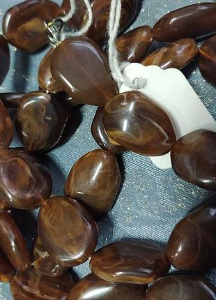 Довгі намиста пластик