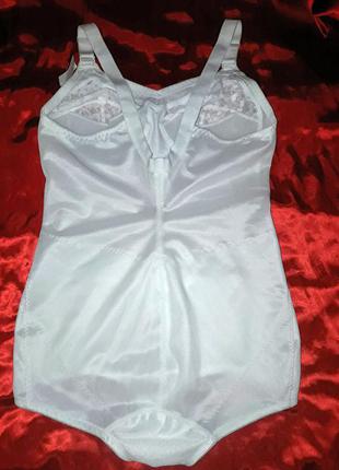 Коригуючий фігуру боді білого кольору the lingerie (розмір eur 85в; 90c; 90d)2 фото