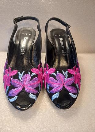 Туфлі жіночі