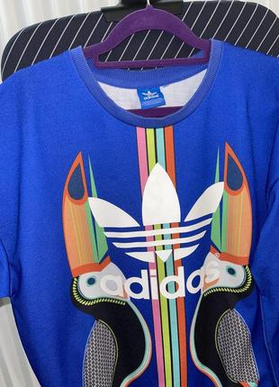 Яркий свитшот adidas original 2