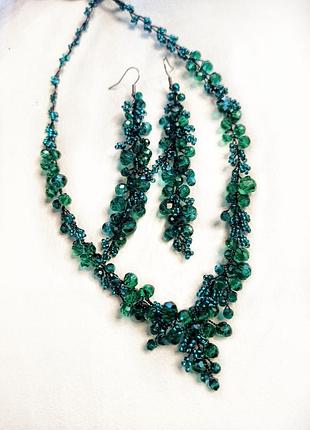 Колье и серьги изумрудные