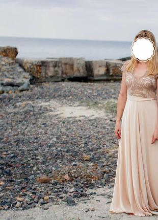 Вечернее платье