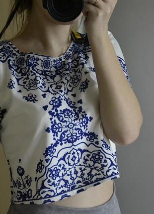 Укорочена фудболка