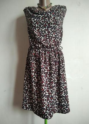 Трикотажное платье в леопардовый принт3 фото