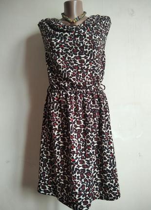 Трикотажное платье в леопардовый принт1 фото