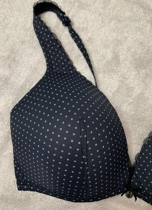 5. бюстгальтер